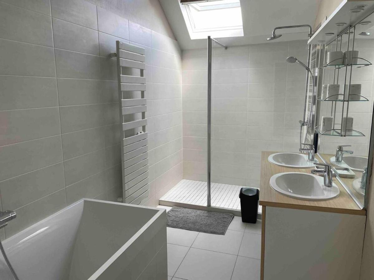 Logement Centre Ville 1 A 4 Chambres Alençon Buitenkant foto